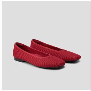 Vivaia Ruby Red Square Toe V-inset, Margot Cloudwalker US10.5, EU42